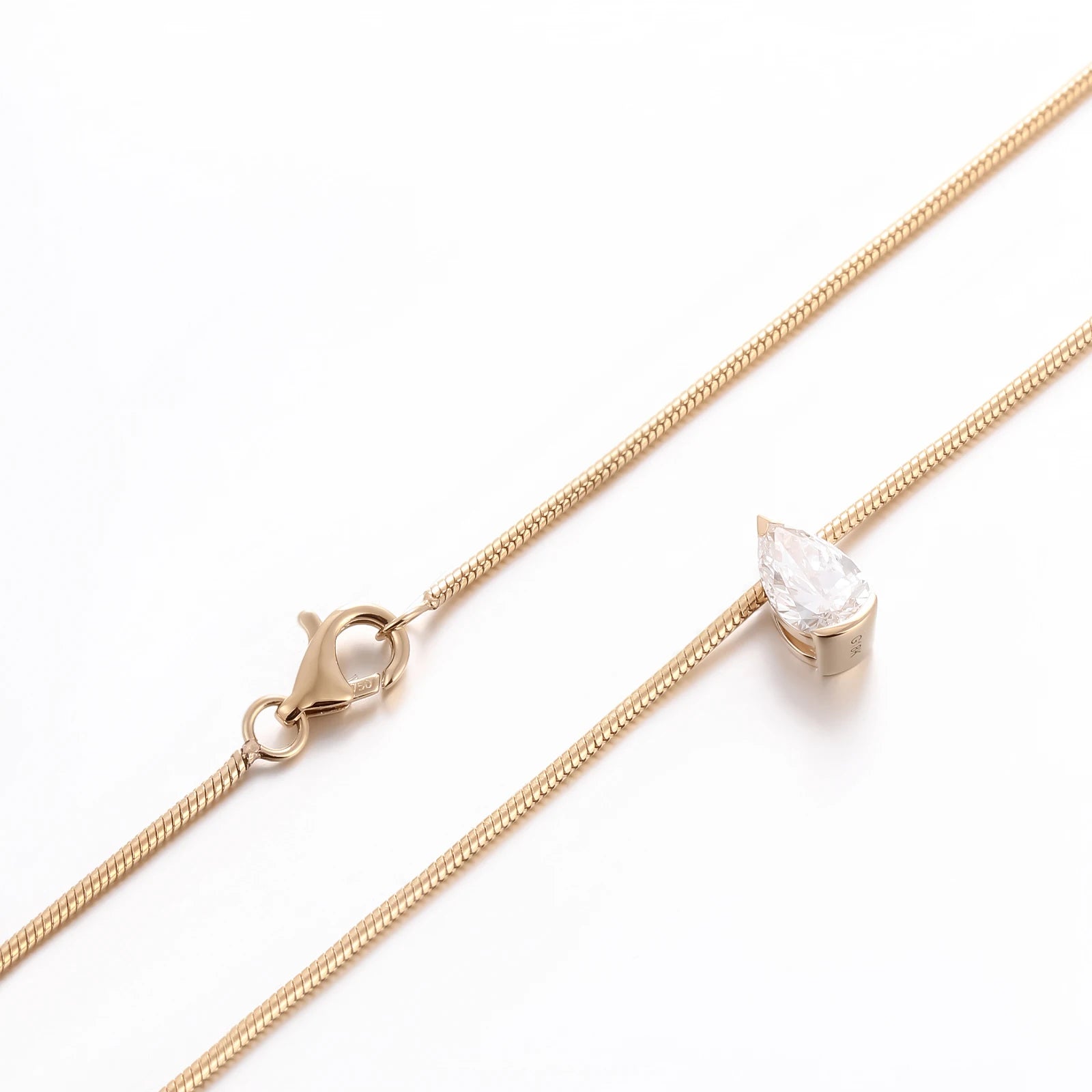 18K Yellow Gold Snake Chain Necklace – 2CT Pear-Cut VVS Moissanite Pendant