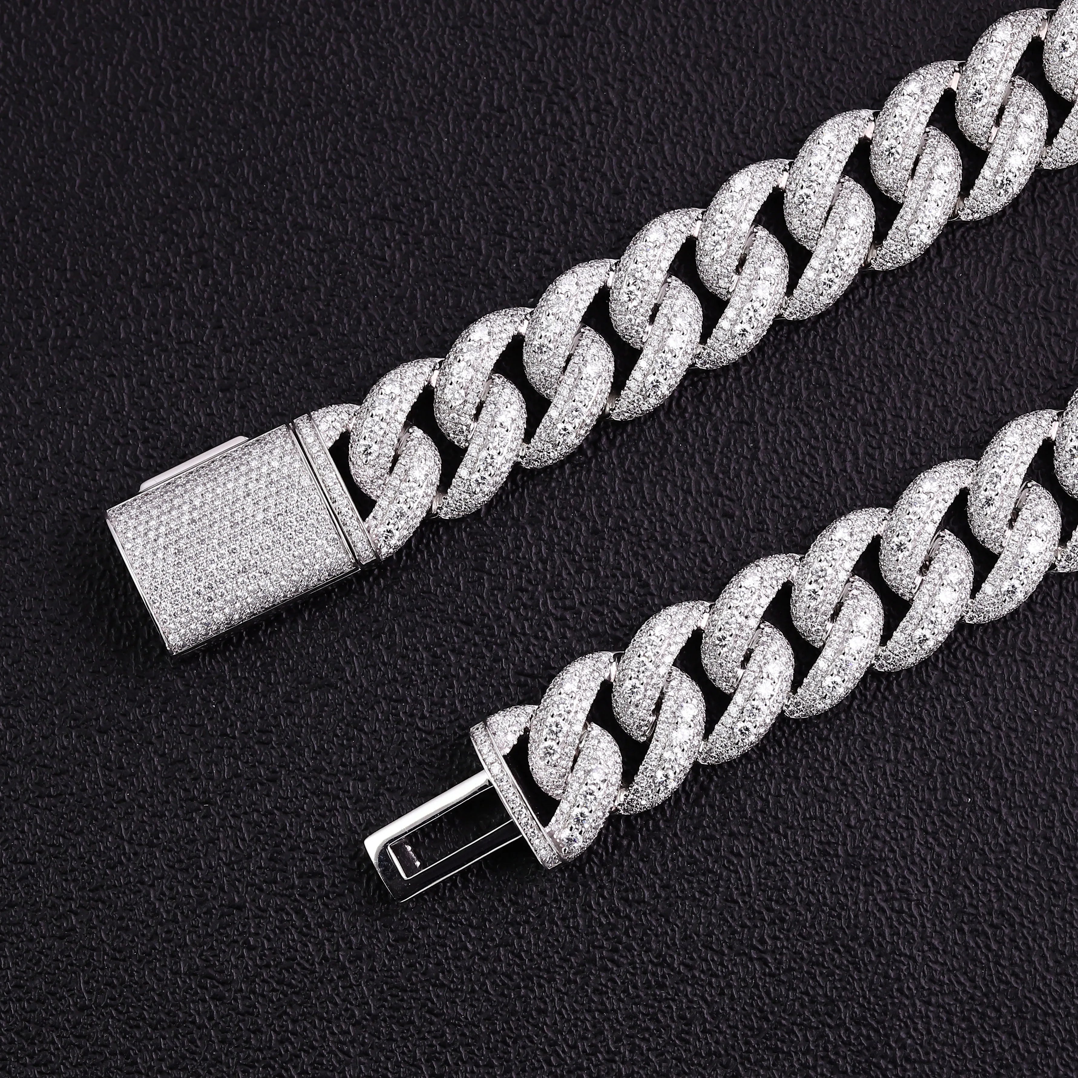 Cuban Link Bracelet 10K–18K Gold Moissanite  – 18mm Luxury Chain for Men