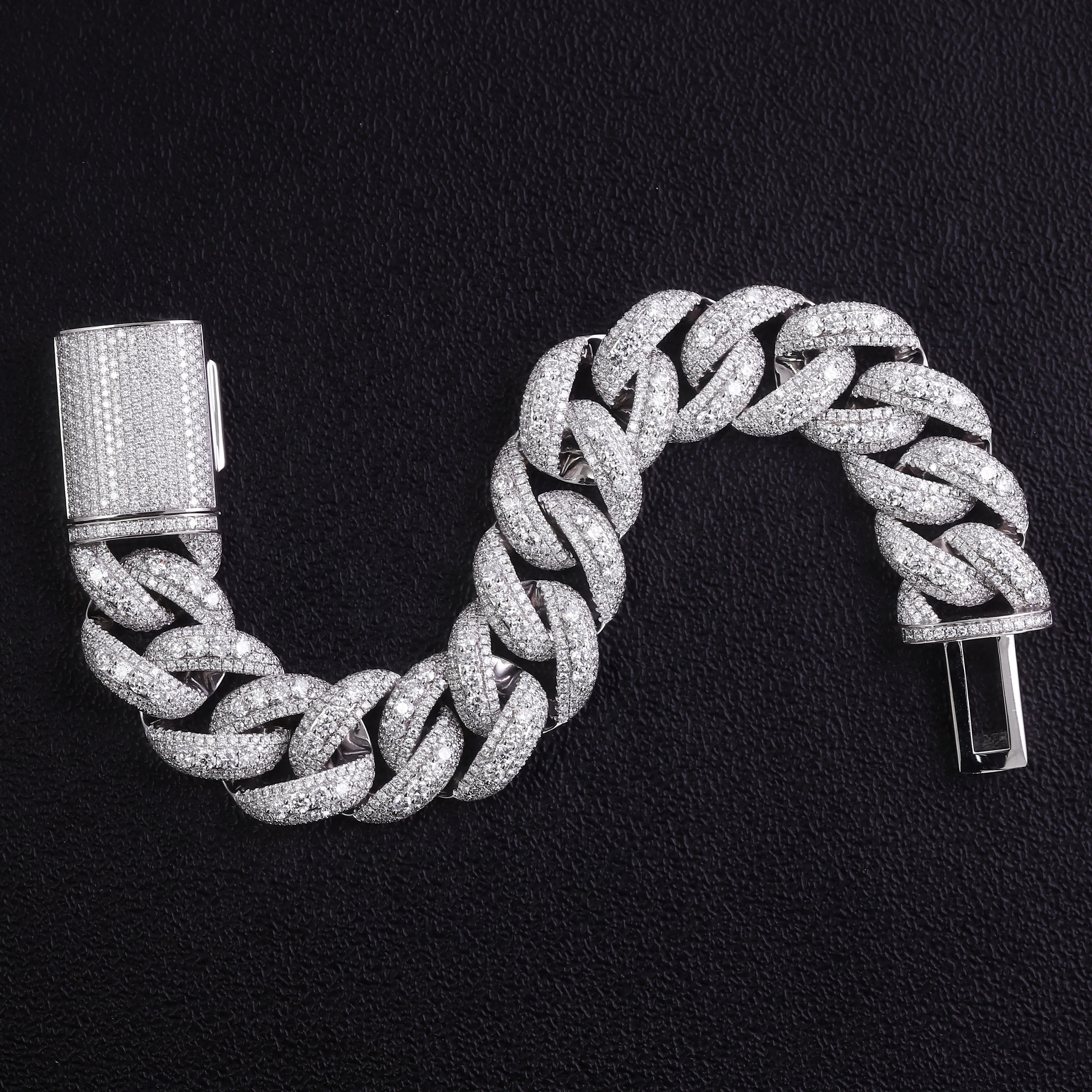 20mm Moissanite Cuban Link Bracelet – 10K/14K/18K Gold