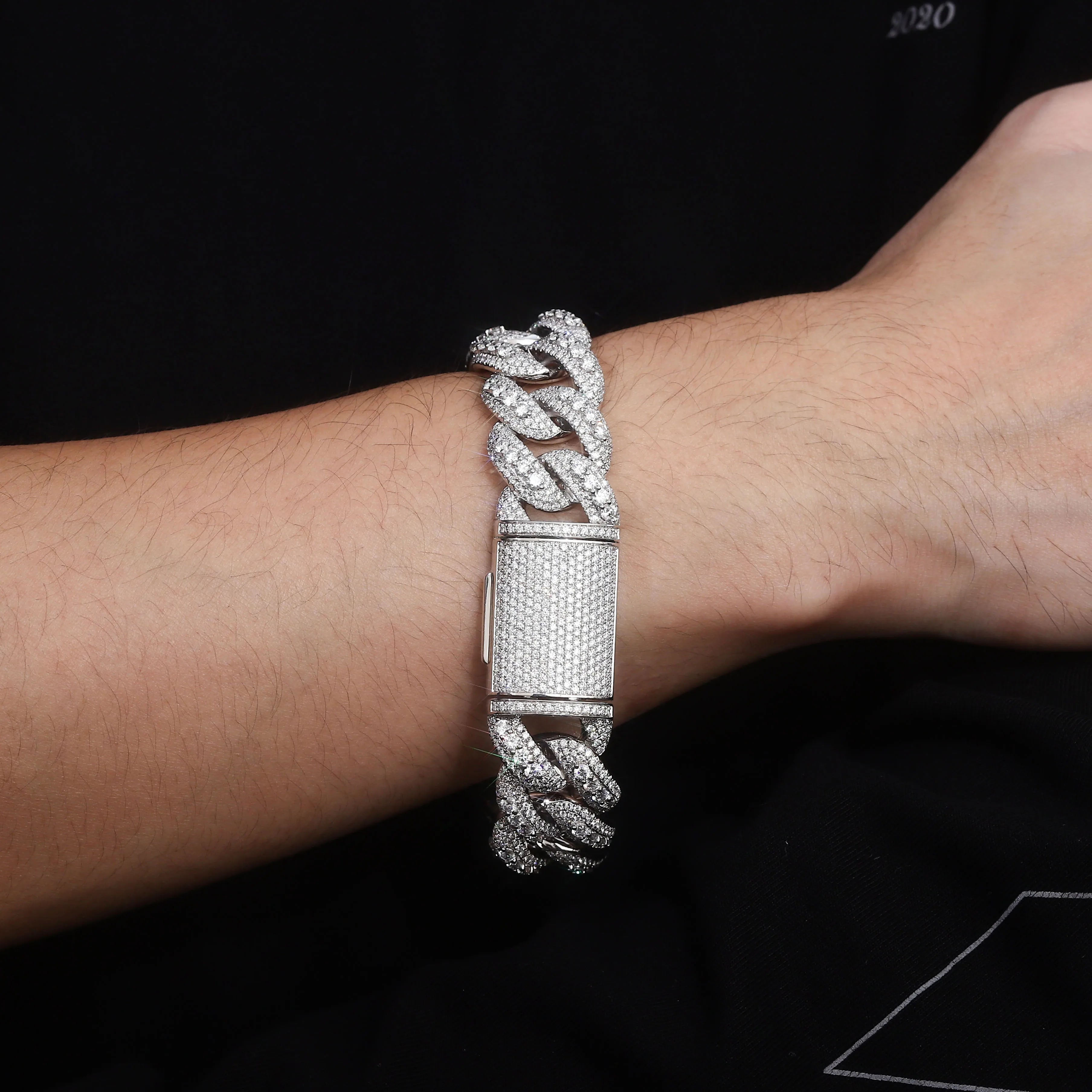20mm Moissanite Cuban Link Bracelet – 10K/14K/18K Gold
