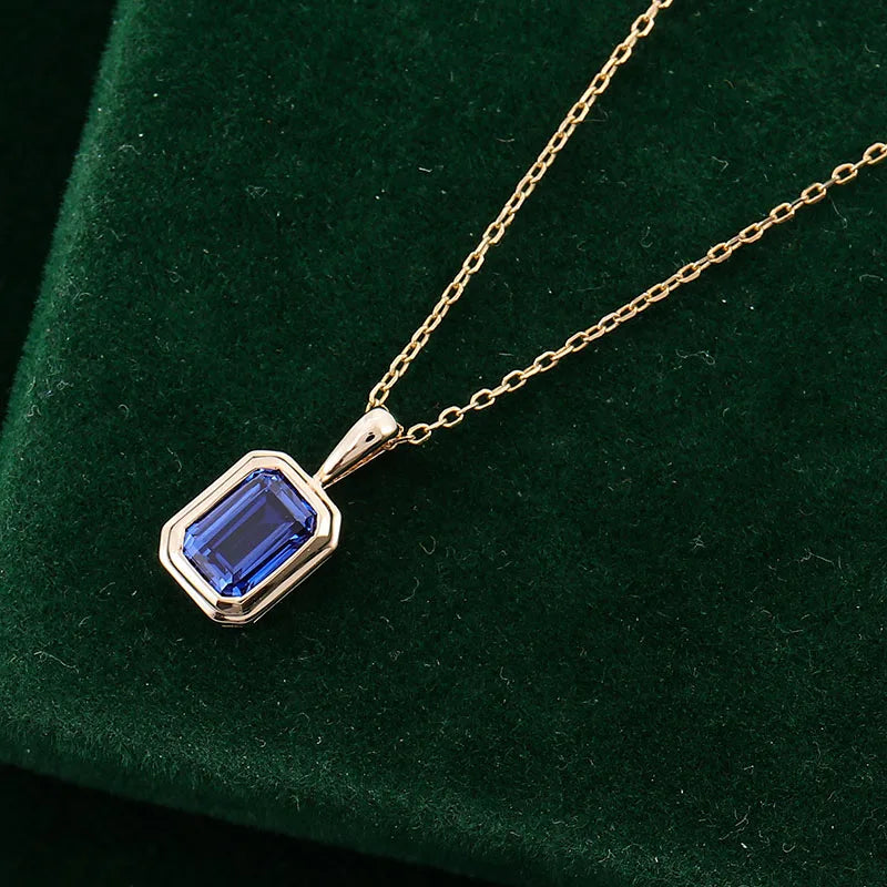 Custom 14K–18K Gold Emerald-Cut Moissanite Pendant Necklace – Classic Luxury Gift