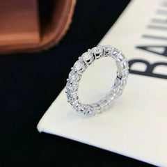 Round Cut Lab Grown Diamond Ring 18K Solid Gold Wedding Engagement Band a Full Circle of Rings