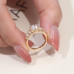 Perfect Gold Round 10K–14K -Cut 1CT VVS Moissanite Flower Engagement Ring