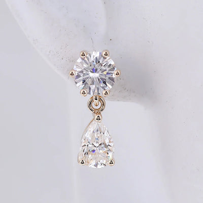 Teardrop 18K White Gold Pear-Cut D Color VVS Moissanite Drop Earrings – GRA Certified